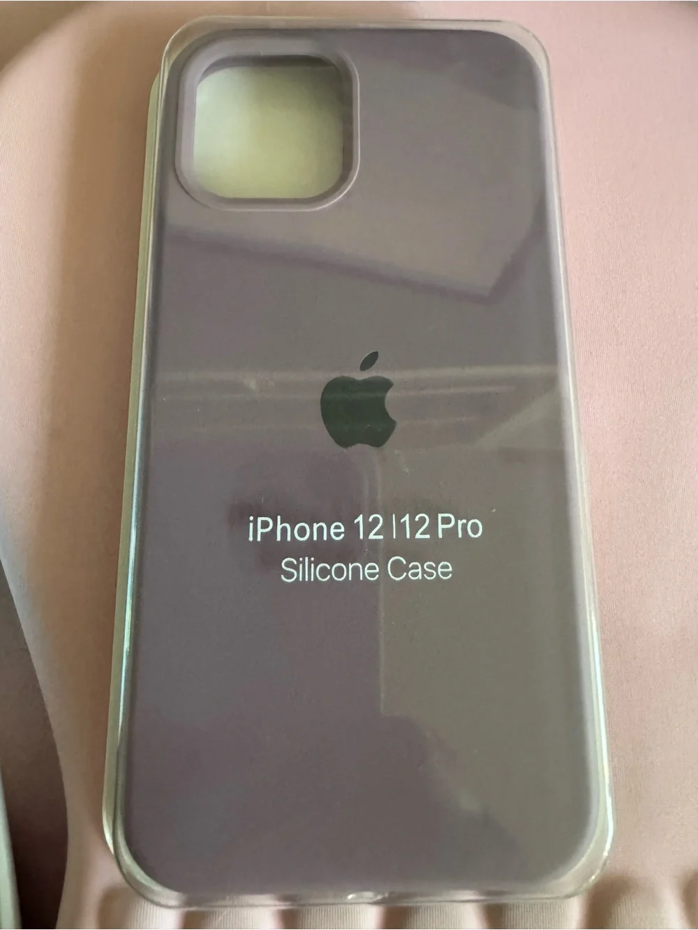 Apple iPhone 12 / 12 Pro Silicone Case - Lavender Purple
